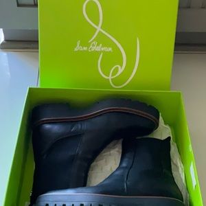 Lacuna Chelsea Boot in Black